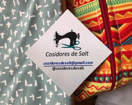 Obrador de costura comunitari a l'Ateneu Popular de Salt